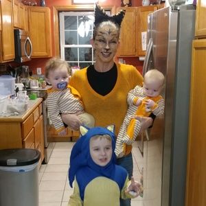 Meet your Posher, Debbie